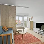 Apartment In With Wifi